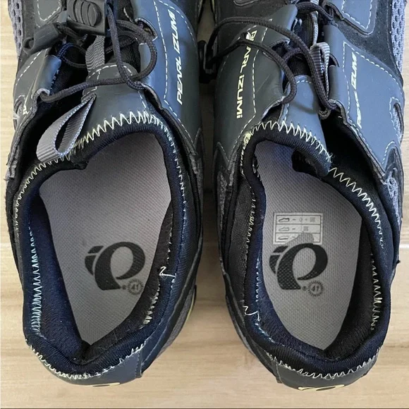 Pearl Izumi Black and Yellow Spin Shoes - Picture 5 of 5